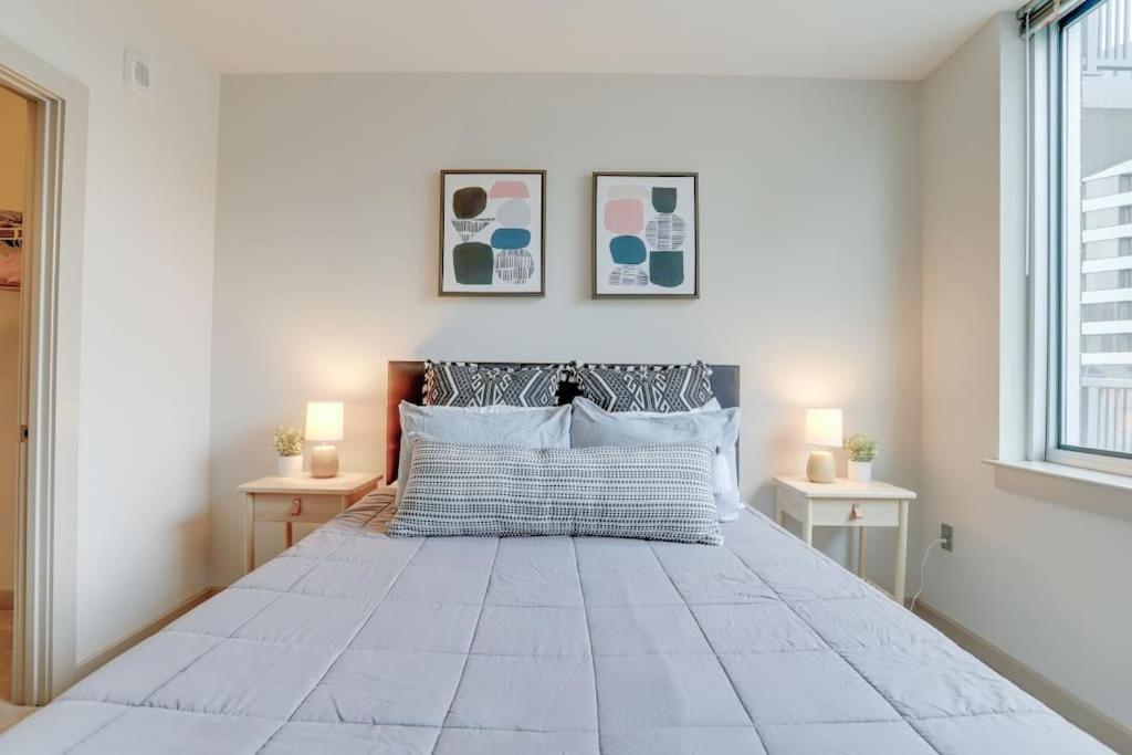 Wonderful 2Br Apartment At Crystal City アーリントン エクステリア 写真